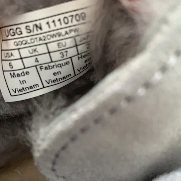 UGG Kallen genuine shearling line bootie slipper - Picture 7 of 15